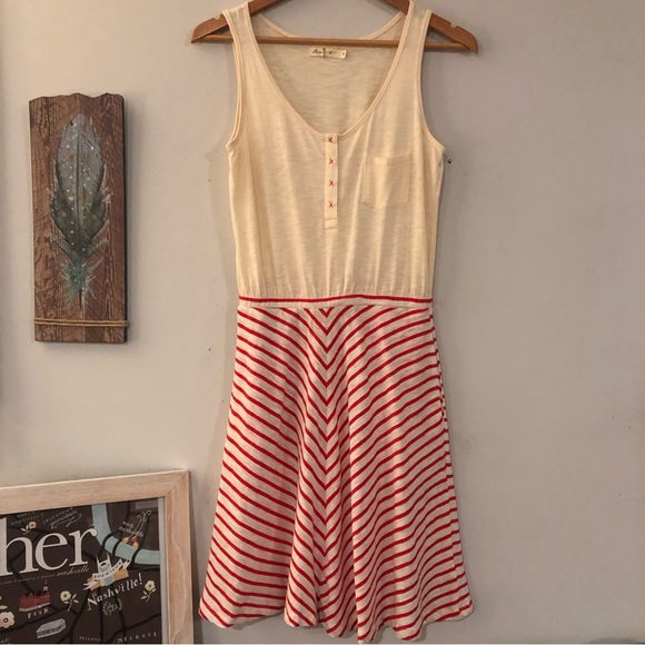 Comme Toi Cream and Red Striped Sleeveless Dress - Size Small - Picture 1 of 10